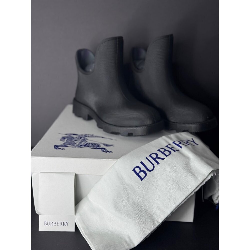 BURBERRY Marsh Low Black Rubber Boots Rain Snow Textured EU 40 US 10 UK 7 $820 - Picture 3 of 10